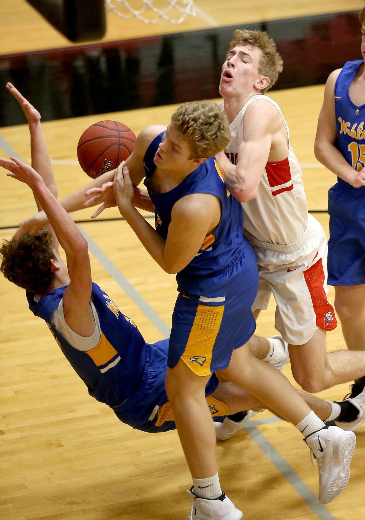 112918-Assumption-Basketball-002